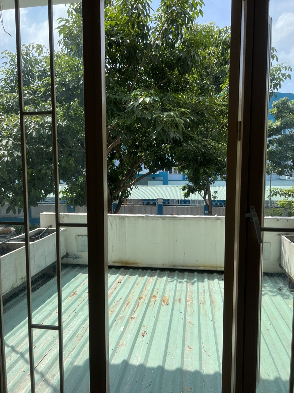 Cho thuê Nguyên Căn mặt tiền đường Hồng Hà, Phường 2, Quận Tân Bình